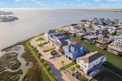 422 Windward Way, Tiki Island, TX 77554 - Photo 5