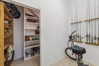 422 Windward Way, Tiki Island, TX 77554 - Photo 35