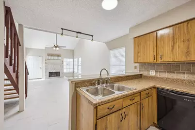 11957 Bob White Drive #863, Houston, TX 77035 - Photo 17