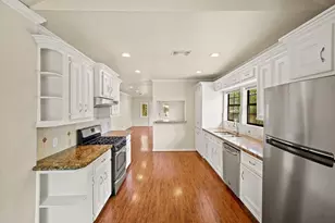 608 Northwood St, Houston, TX 77009 - Photo 9