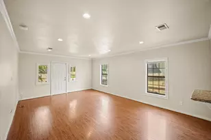608 Northwood St, Houston, TX 77009 - Photo 5