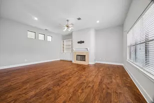 5813 Darling St, Houston, TX 77007 - Photo 3