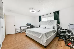 5526 Thornwood Cir, Dickinson, TX 77539 - Photo 11