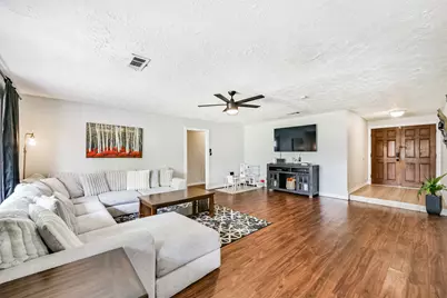 5526 Thornwood Circle, Dickinson, TX 77539 - Photo 5