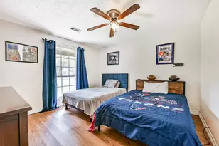 5526 Thornwood Cir, Dickinson, TX 77539 - Photo 13