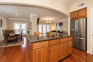 2400 McCue Rd, Houston, TX 77056 - Photo 9