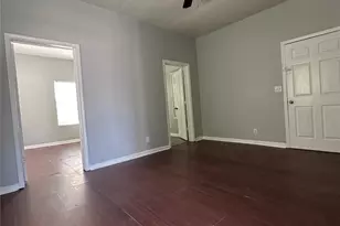 910 37th St, Galveston, TX 77550 - Photo 5