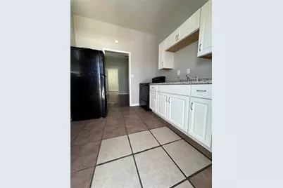 910 37th Street #4, Galveston, TX 77550 - Photo 3