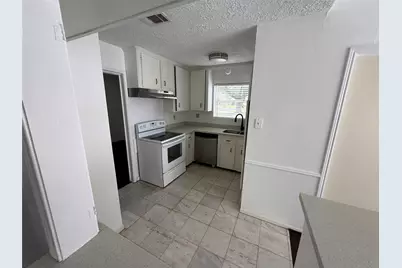 2206 Round Lake Drive, Houston, TX 77077 - Photo 7