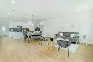 4126 Dorchester St, Houston, TX 77016 - Photo 7