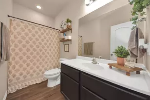 13243 Montane Manor Ln, Houston, TX 77044 - Photo 11
