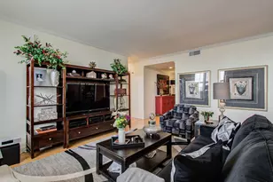 651 Bering Dr, Houston, TX 77057 - Photo 7