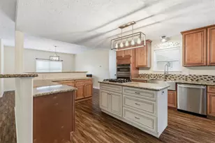 1130 Allen St, Hempstead, TX 77445 - Photo 9