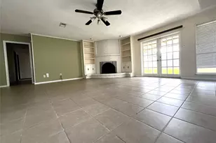 731 Seafoam Rd, Houston, TX 77062 - Photo 5