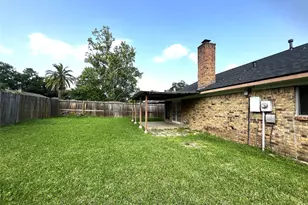 731 Seafoam Rd, Houston, TX 77062 - Photo 15