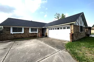 731 Seafoam Rd, Houston, TX 77062 - Photo 1