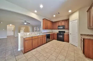 19134 Painted Blvd, Porter, TX 77365 - Photo 15