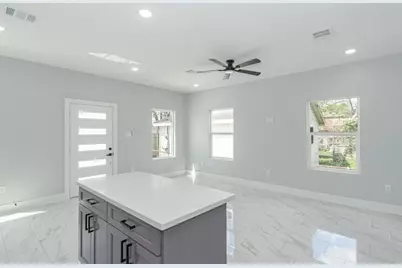 6513 Avenue B #A, Houston, TX 77011 - Photo 9