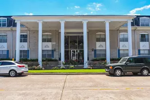 2601 Bellefontaine St, Houston, TX 77025 - Photo 3