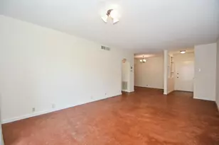 2601 Bellefontaine St, Houston, TX 77025 - Photo 9