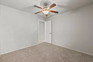 10414 Whisper Bluff Dr, Humble, TX 77396 - Photo 25