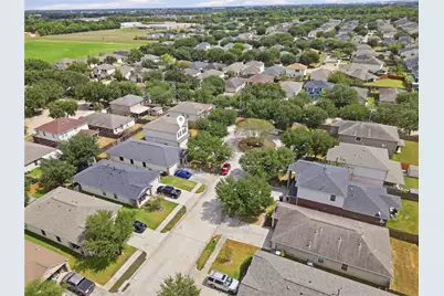 8947 Summerset Meadow Court, Houston, TX 77075 - Photo 21