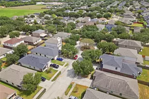8947 Summerset Meadow Ct, Houston, TX 77075 - Photo 21