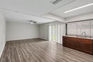 15430 Camino Del Sol Dr, Houston, TX 77083 - Photo 5