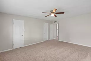 15430 Camino Del Sol Dr, Houston, TX 77083 - Photo 9