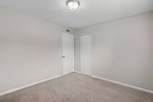 15430 Camino Del Sol Dr, Houston, TX 77083 - Photo 11