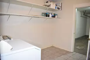 5911 Hornwood Dr, Houston, TX 77081 - Photo 21
