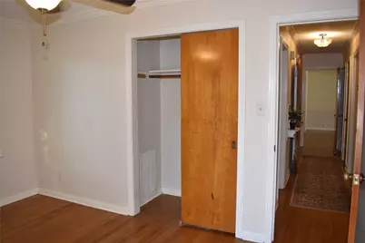 5911 Hornwood Drive, Houston, TX 77081 - Photo 11