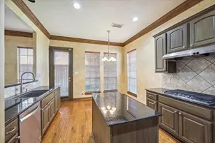 2802 Briarhurst Park, Houston, TX 77057 - Photo 9