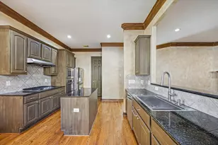 2802 Briarhurst Park, Houston, TX 77057 - Photo 7