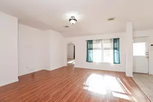 110 Smokey Lake Ln, Dickinson, TX 77539 - Photo 5