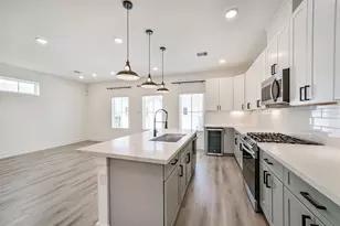 8321 Springwood Cyn Ln, Houston, TX 77055 - Photo 21