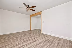5609 Denmark St, Houston, TX 77028 - Photo 3