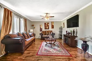 5619 Spanish Oak Dr, Houston, TX 77066 - Photo 9