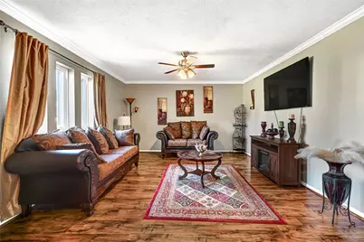 5619 Spanish Oak Drive, Houston, TX 77066 - Photo 9