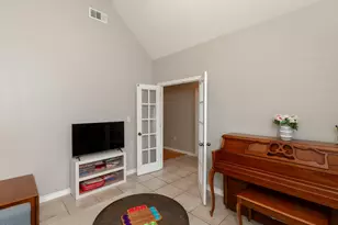 295 Sarah Ln, Lumberton, TX 77657 - Photo 7