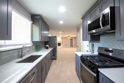 1011 Twinbrooke Drive, Houston, TX 77088 - Photo 3