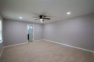 1011 Twinbrooke Dr, Houston, TX 77088 - Photo 9