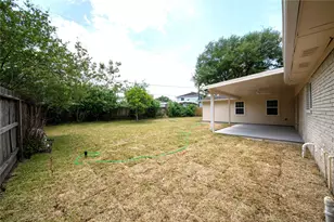 1011 Twinbrooke Dr, Houston, TX 77088 - Photo 33
