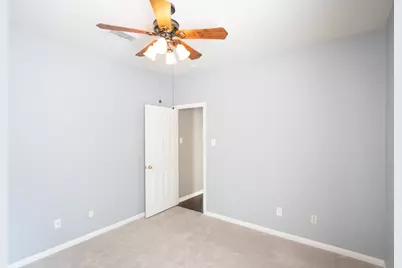 22 S Lace Arbor Drive, The Woodlands, TX 77382 - Photo 17