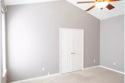 22 S Lace Arbor Drive, The Woodlands, TX 77382 - Photo 13