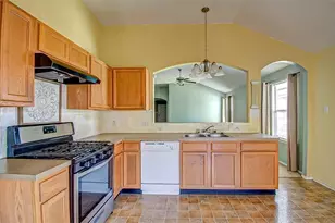 21206 Wortham Oaks Dr, Humble, TX 77338 - Photo 9