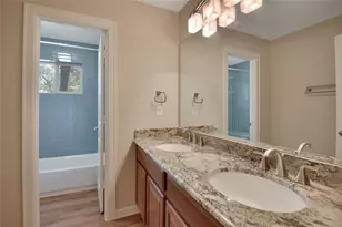 14119 Kellywood Ln, Houston, TX 77079 - Photo 17