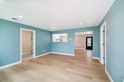 9206 Westview Drive, Houston, TX 77055 - Photo 41