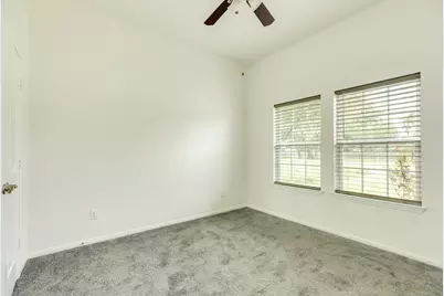 2040 Twin Lakes Boulevard, West Columbia, TX 77486 - Photo 17