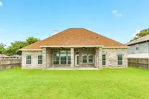 2040 Twin Lakes Blvd, West Columbia, TX 77486 - Photo 25